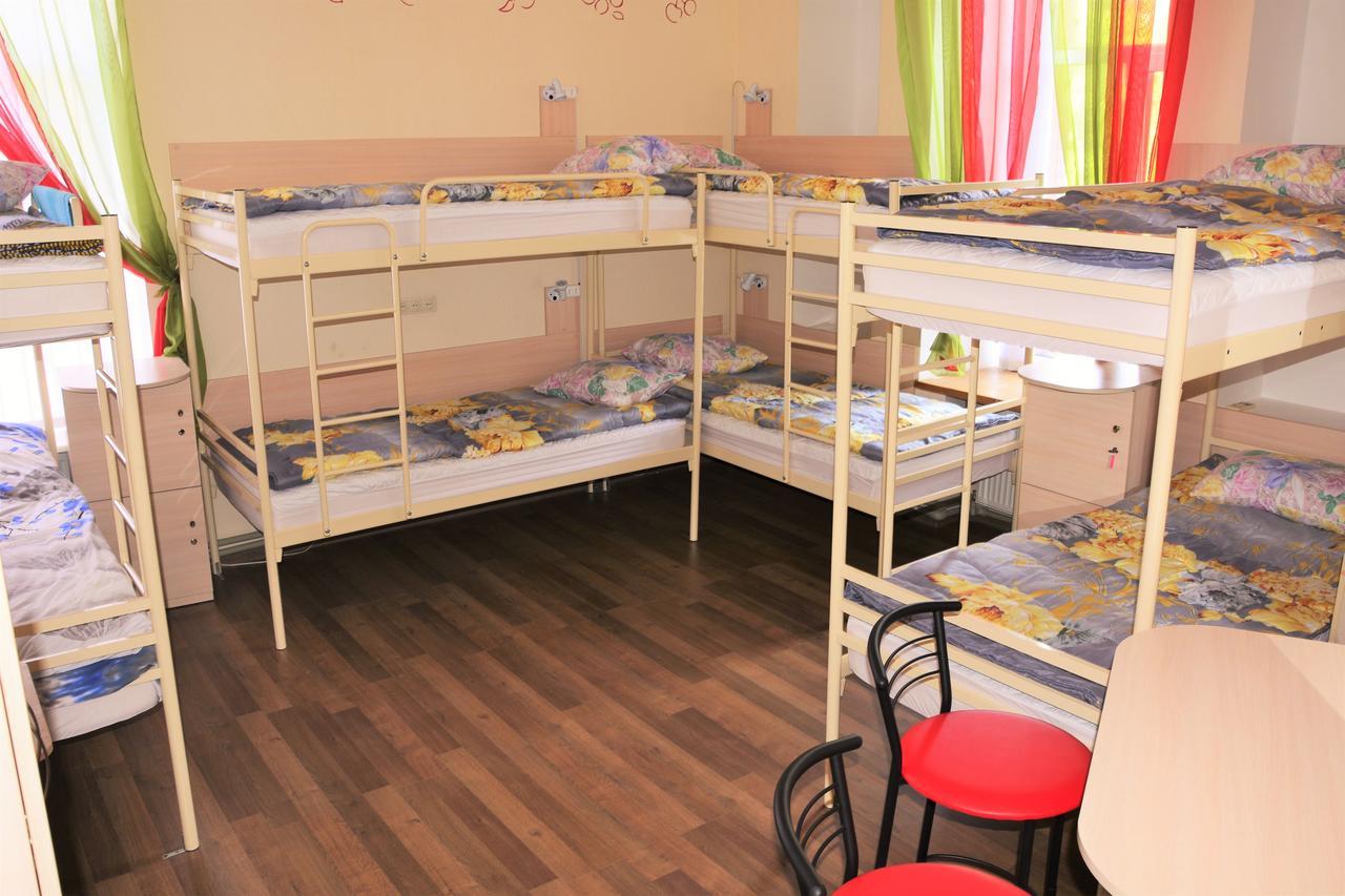 Vishnya Hostel Дніпро Екстер'єр фото