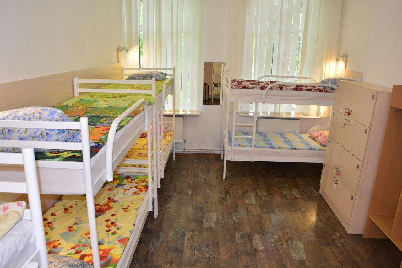 Vishnya Hostel Дніпро Екстер'єр фото