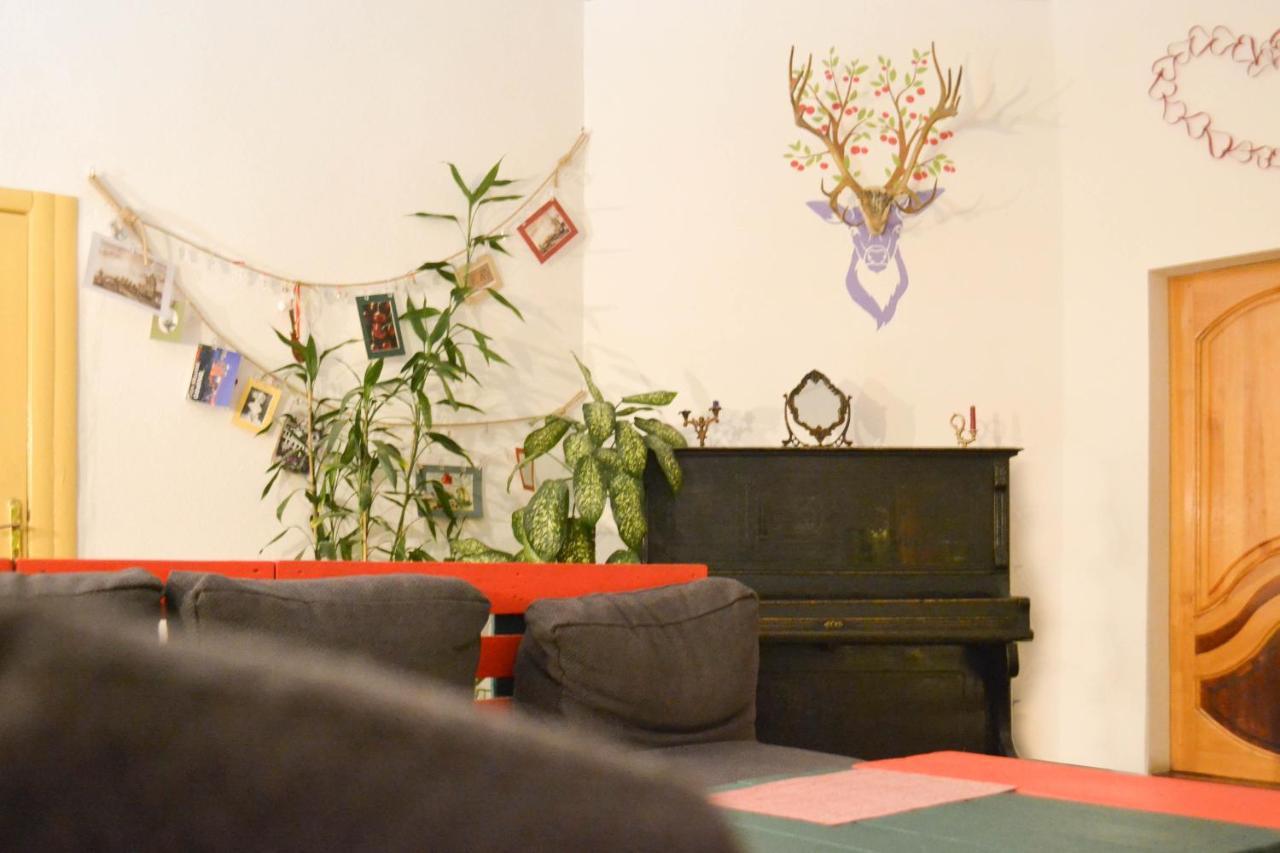 Vishnya Hostel Дніпро Екстер'єр фото